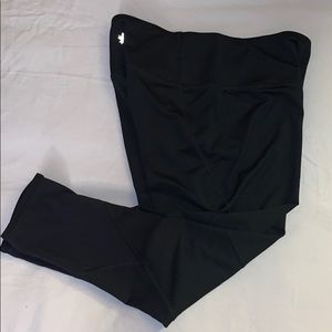NWOT Tek Gear cropped leggings with mesh